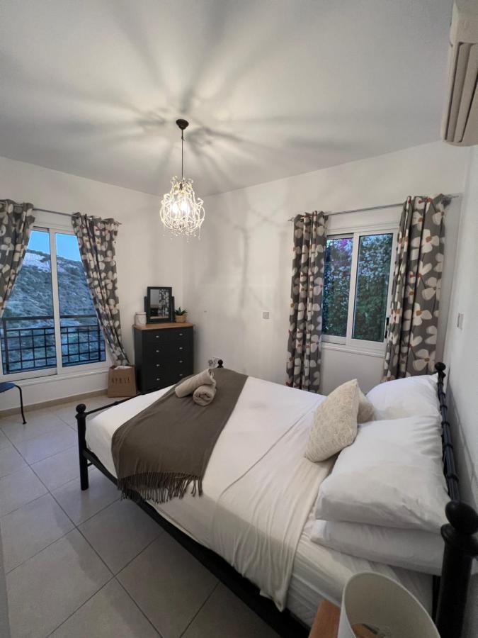 Hillview Apartment Peyia Dış mekan fotoğraf