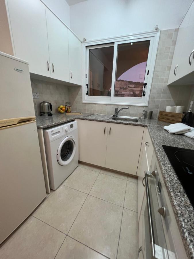 Hillview Apartment Peyia Dış mekan fotoğraf