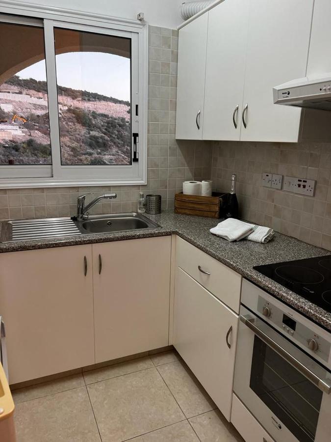 Hillview Apartment Peyia Dış mekan fotoğraf