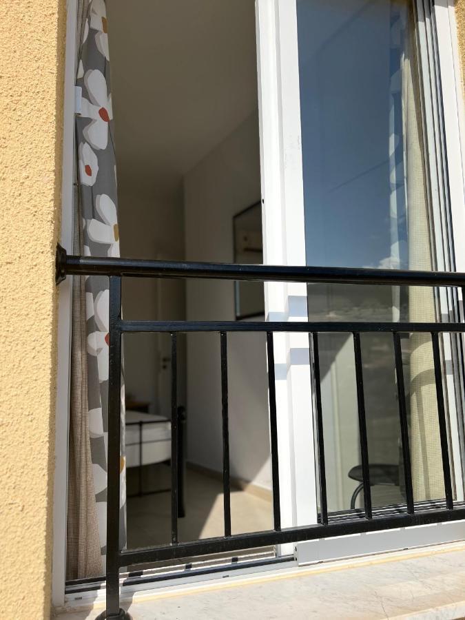 Hillview Apartment Peyia Dış mekan fotoğraf