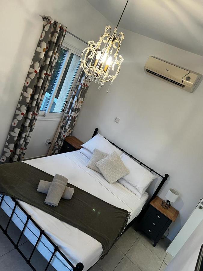 Hillview Apartment Peyia Dış mekan fotoğraf