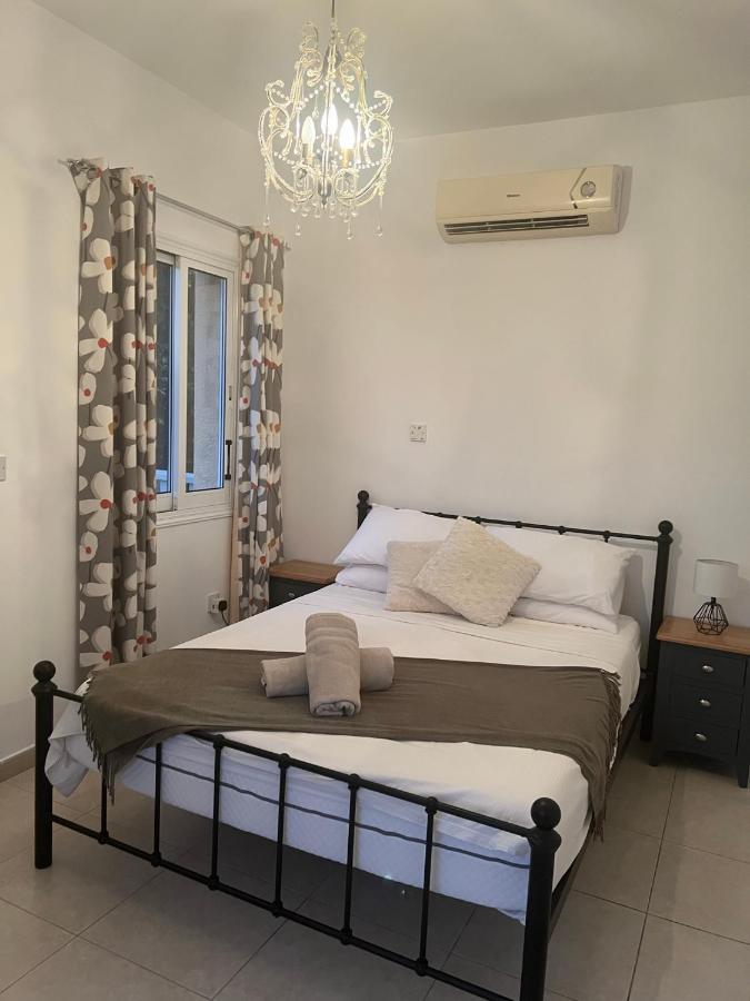 Hillview Apartment Peyia Dış mekan fotoğraf